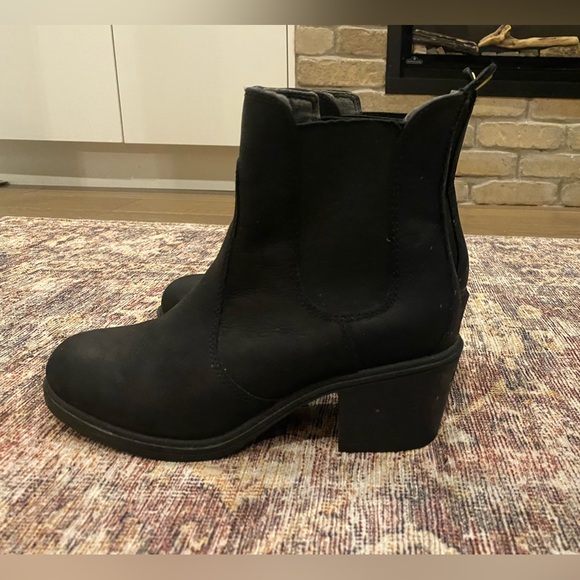 Black Kodiak Sued Ankle Boots - Picture 5 of 9